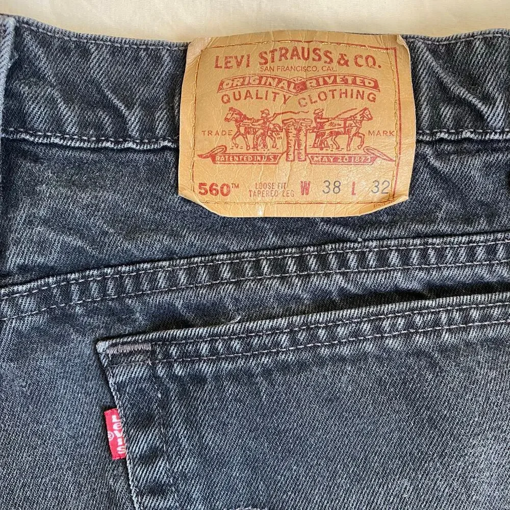 Vintage Levi’s 560 Jeans Mens 38x32 Loose Fit Tapered Leg Made USA Y2K 90s